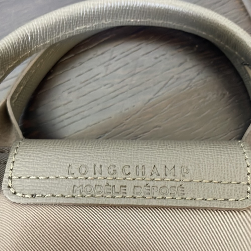 BNWT Longchamp Le Pliage Neo Nylon Extra Small Taupe Bag - Picture 8 of 9